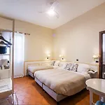 L'antico Borgo Elena 2*