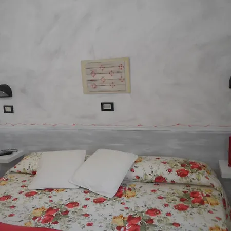Szálloda L'antico Borgo Elena Noli