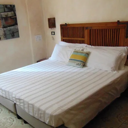 L'antico Borgo Elena 2*
