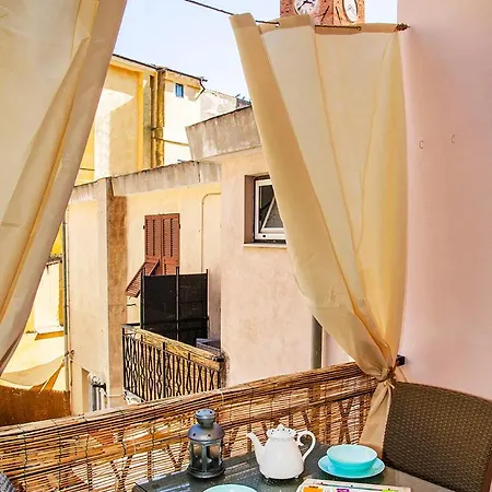 Szálloda L'antico Borgo Elena 2*