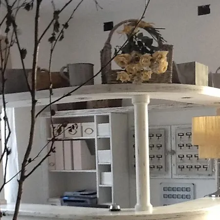 Отель L'antico Borgo Elena 2*
